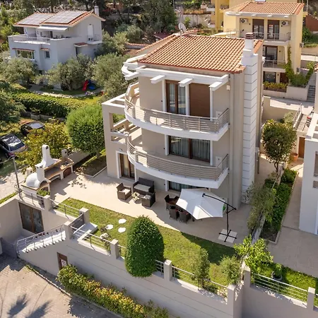 Ilios Luxury Apartmán Nea Iraklitsa