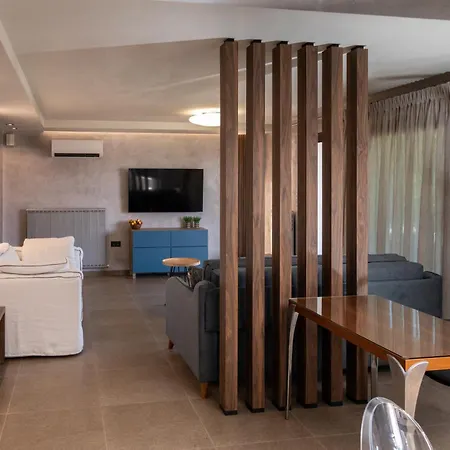 Daire Ilios Luxury Nea Iraklitsa