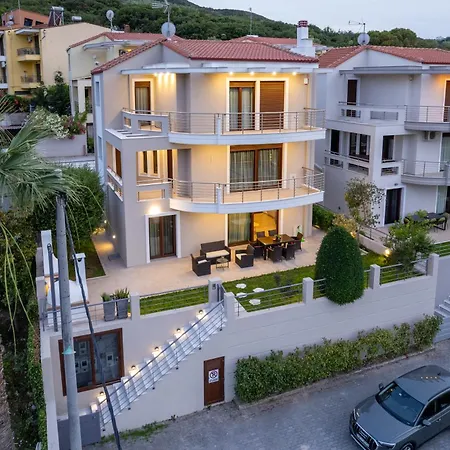 Ilios Luxury Apartment *